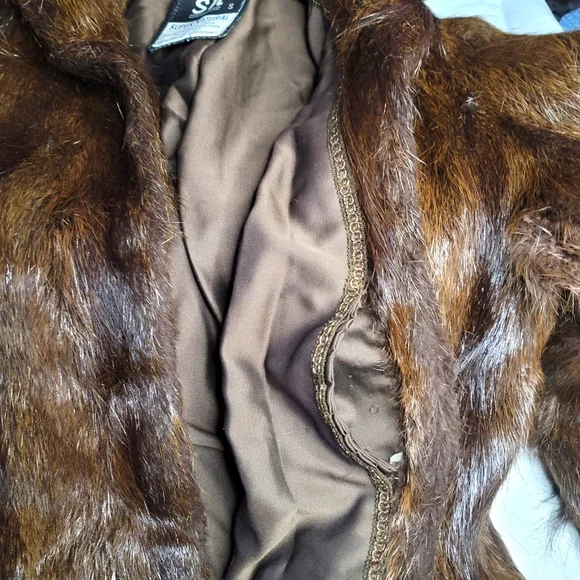 Legitimate Leather. FOR CLOSET CLOSING ONLY - Picture 10 of 16